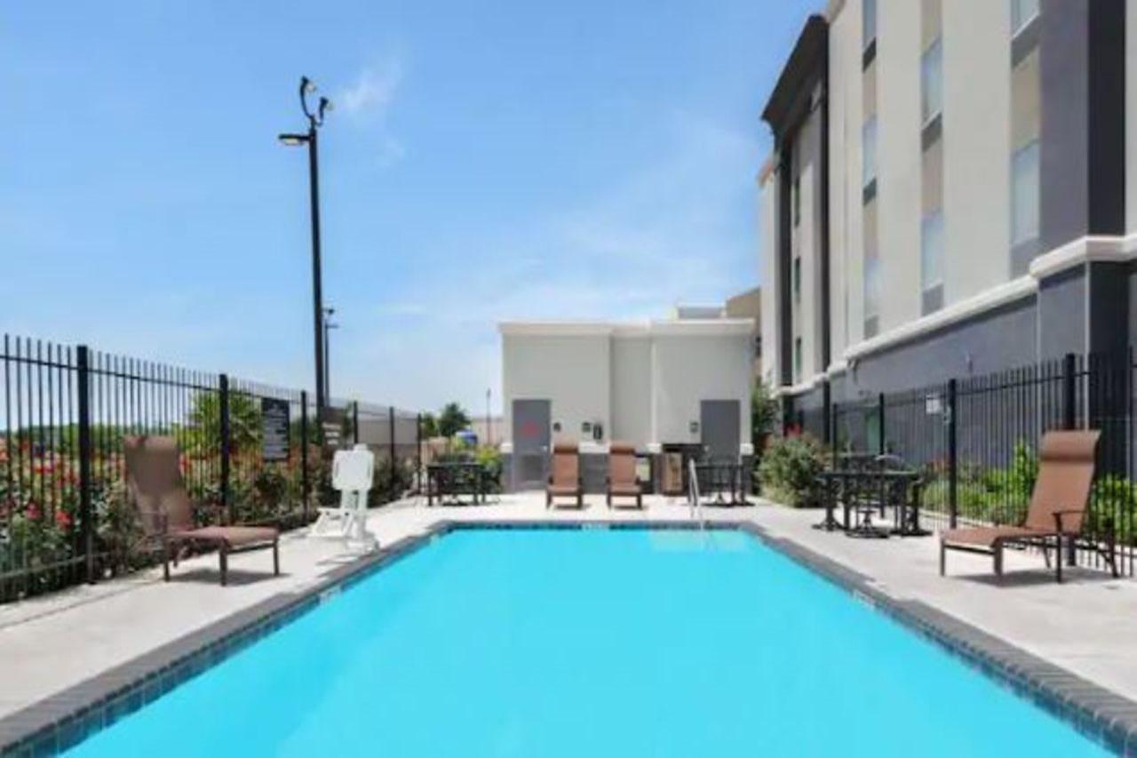 Hampton Inn & Suites San Antonio Brooks City Base, Tx Extérieur photo