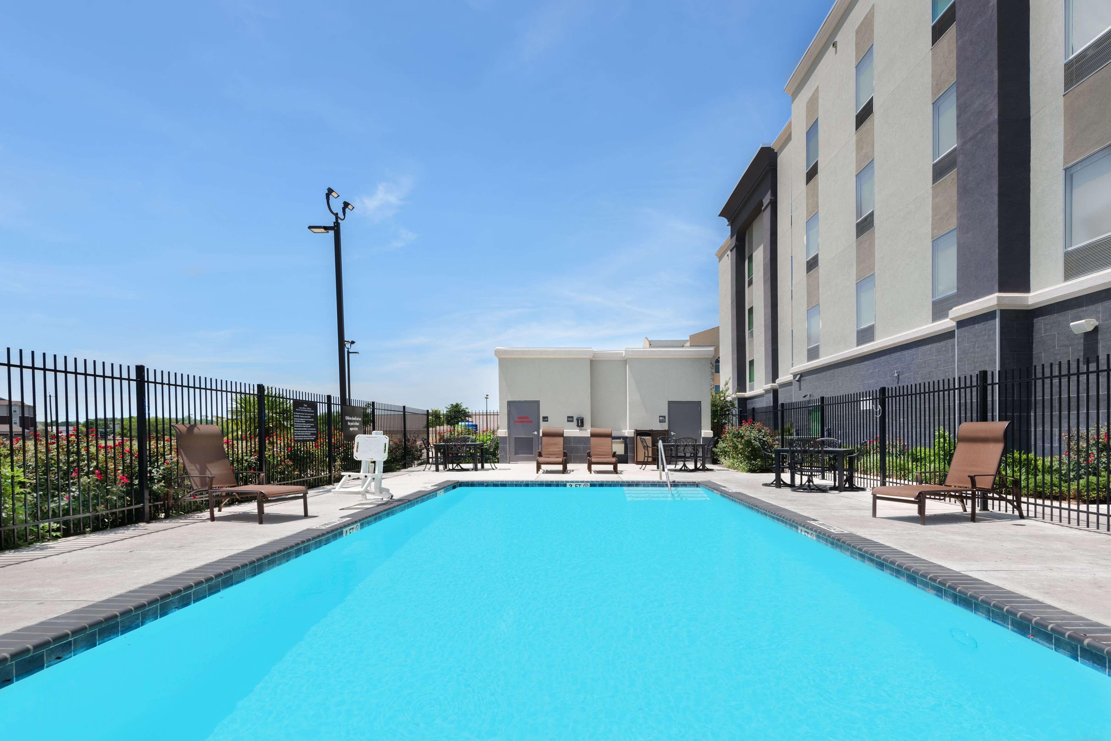 Hampton Inn & Suites San Antonio Brooks City Base, Tx Extérieur photo