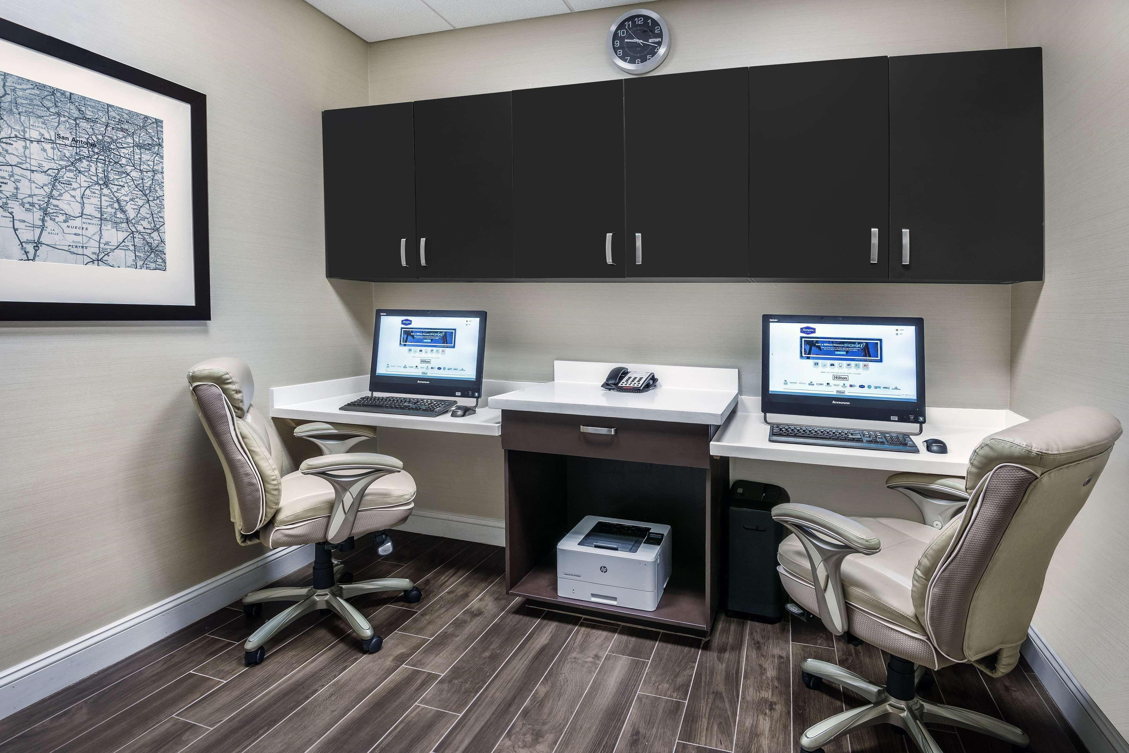 Hampton Inn & Suites San Antonio Brooks City Base, Tx Extérieur photo